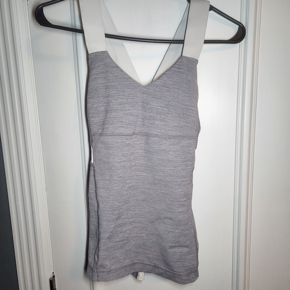 Lululemon Athletica Gray & White Built In Bra Tank Top